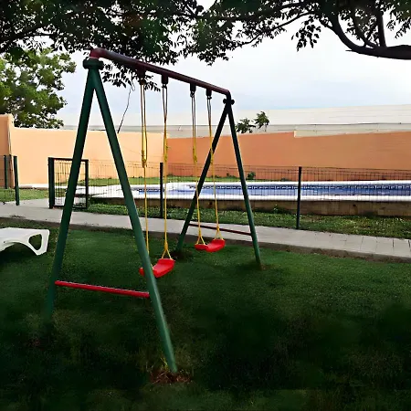 Con Piscina Privada En Conil Solo Familias Holiday home