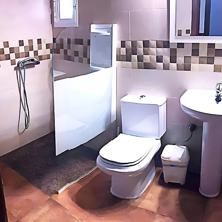 Con Piscina Privada En Conil Solo Familias Holiday home *